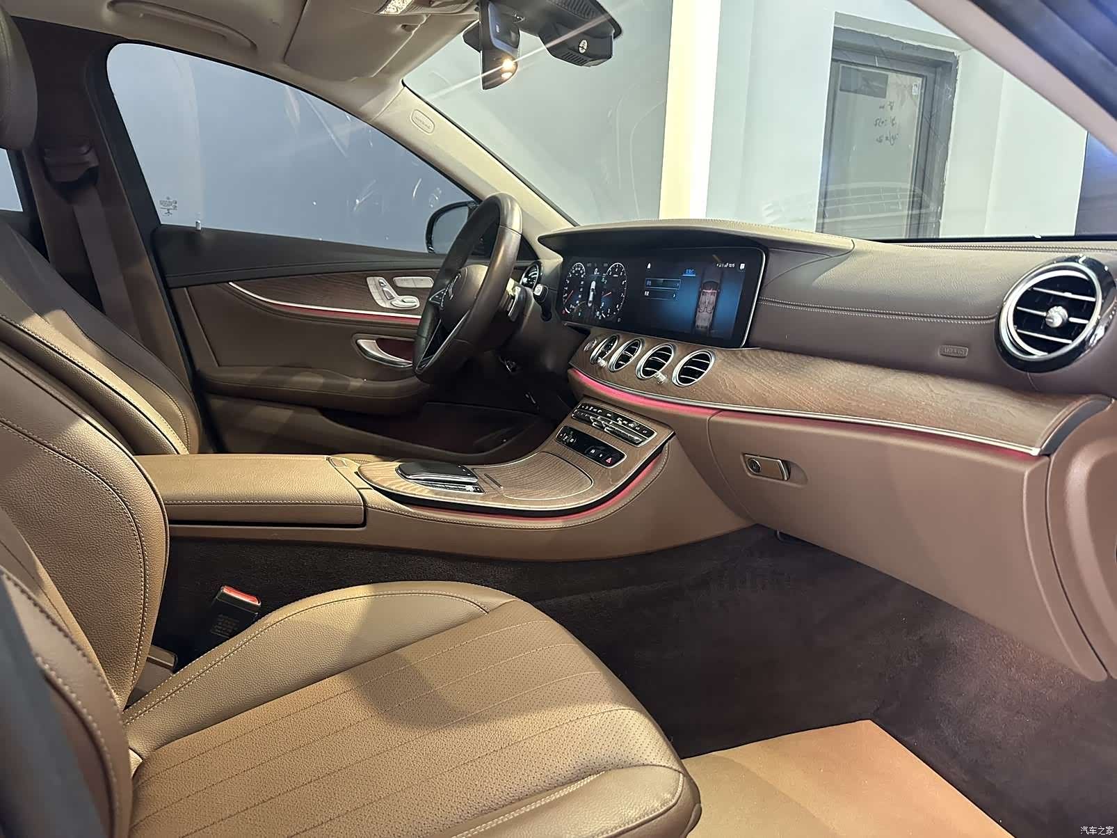 Mercedes-Benz E-Class, 2022 17
