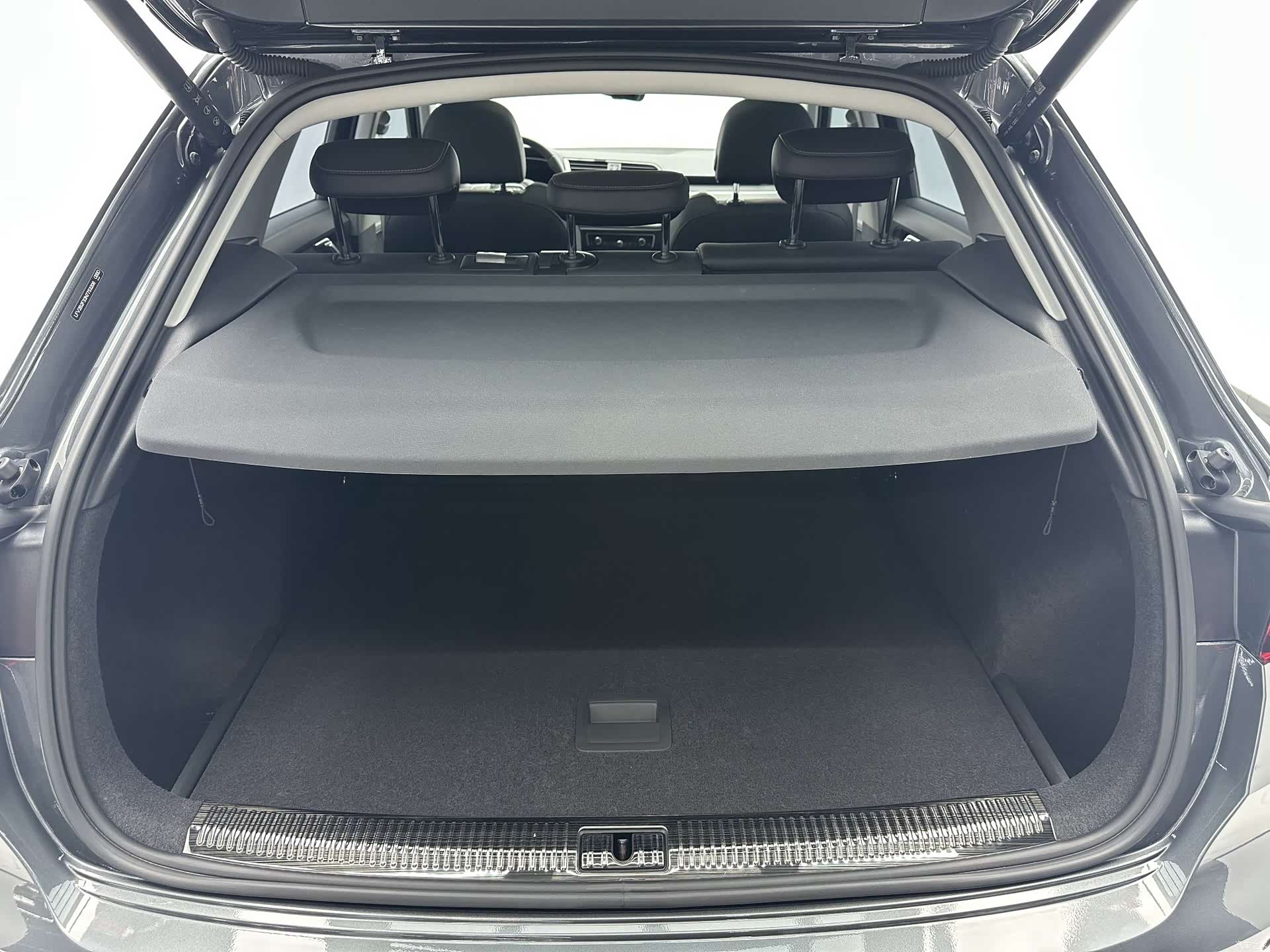 Audi Q3, 2022 18