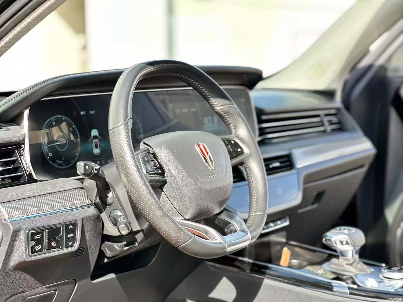 Hongqi HS5, 2021 4