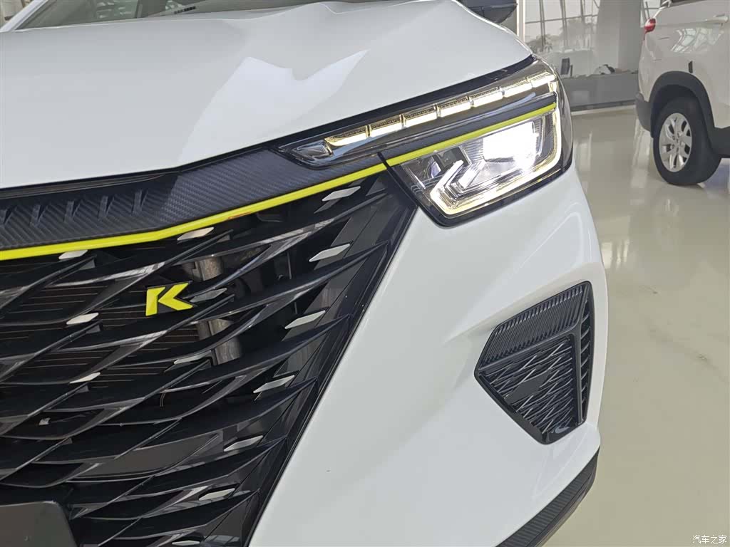 Roewe RX5, 2022 24