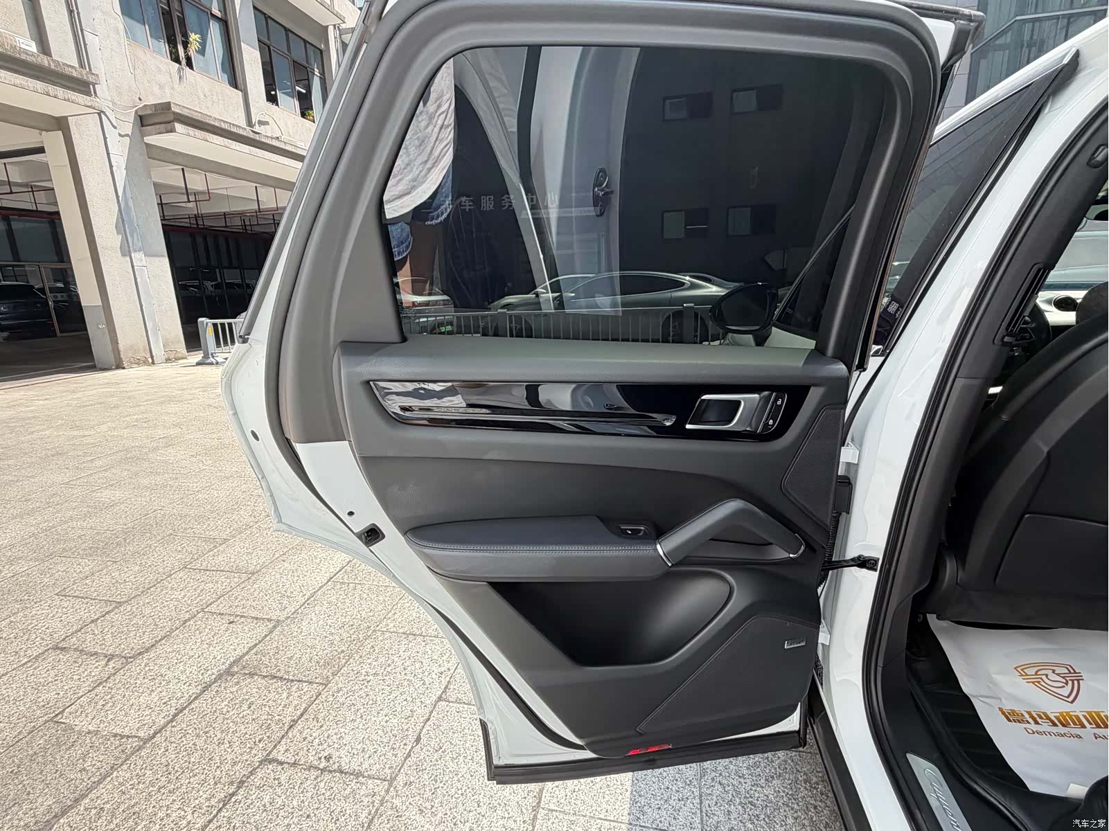 Porsche Cayenne, 2023 8