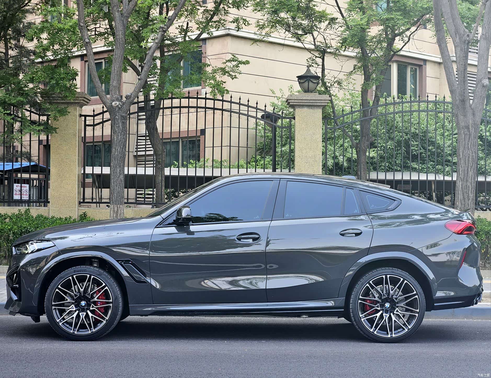 BMW X6, 2026 2