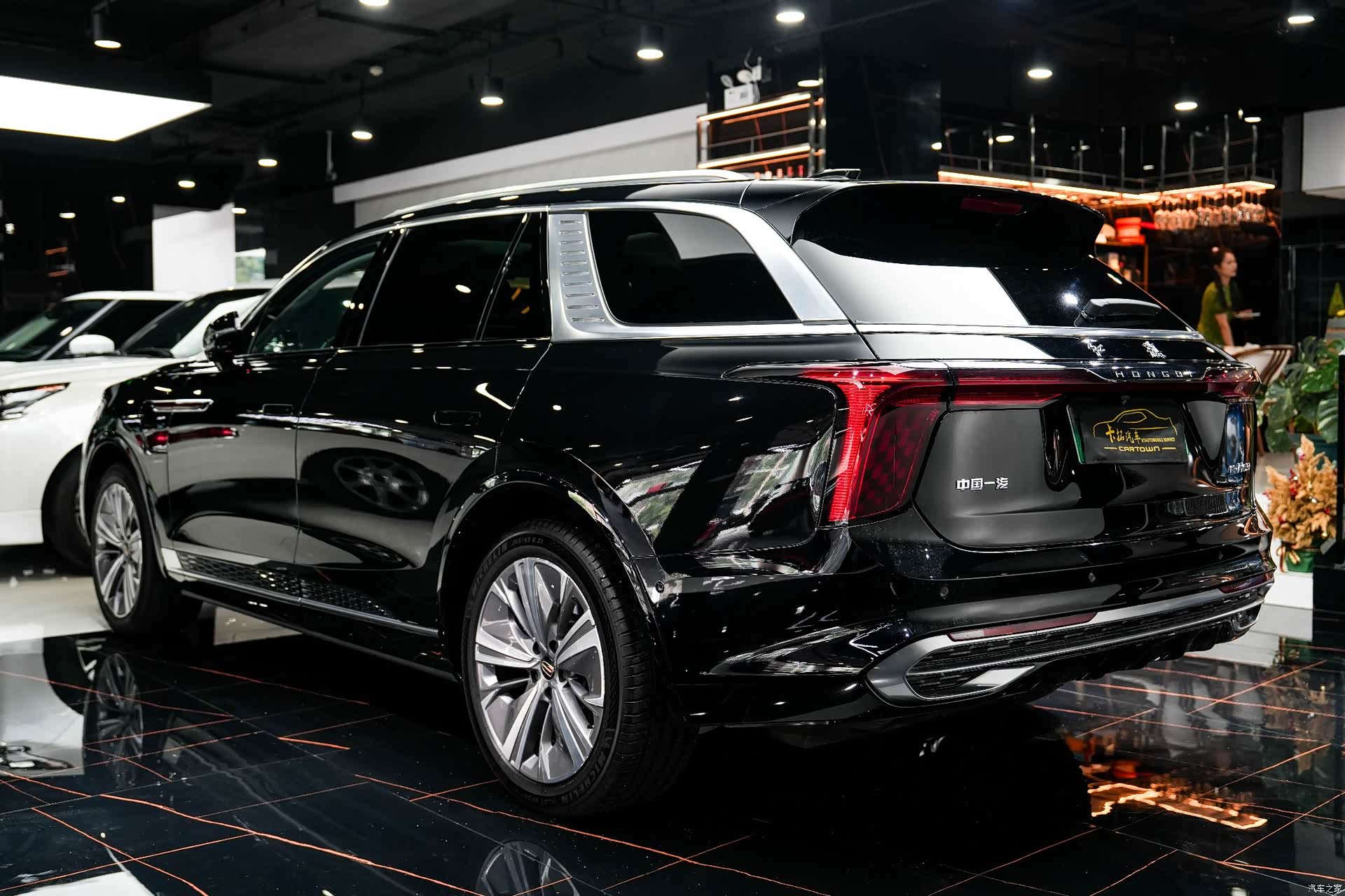 Hongqi E-HS9, 2022 39
