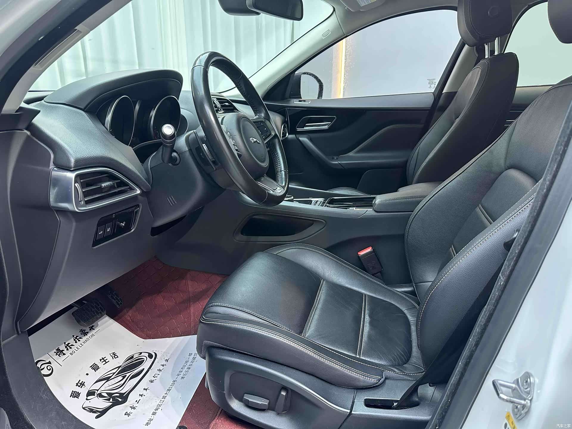 Jaguar F-PACE, 2018 4