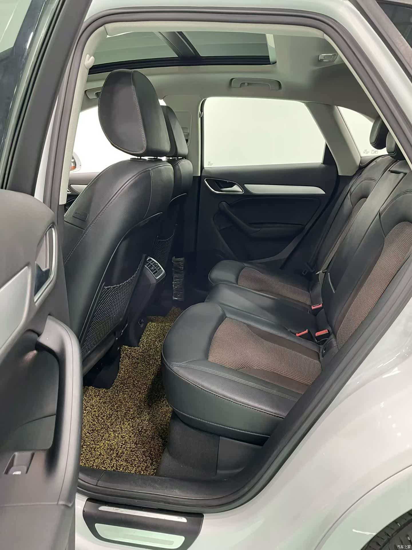 Audi Q3, 2018 все фото