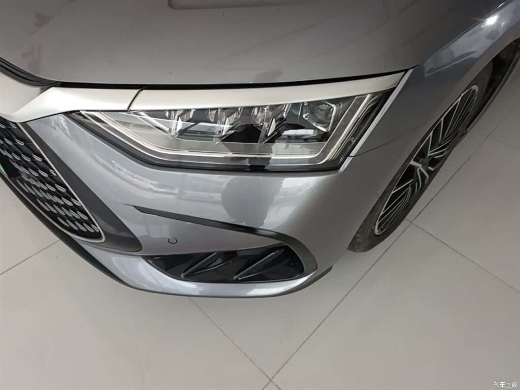 BYD Han, 2022 24