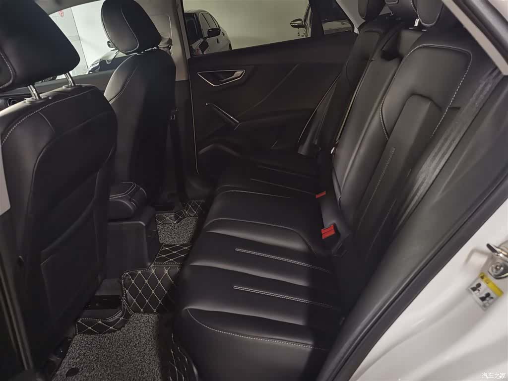 Audi Q2L, 2020 15