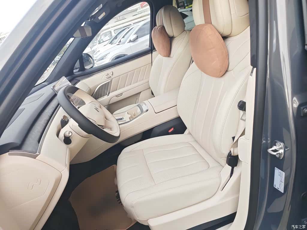 NIO L90, 2025 7