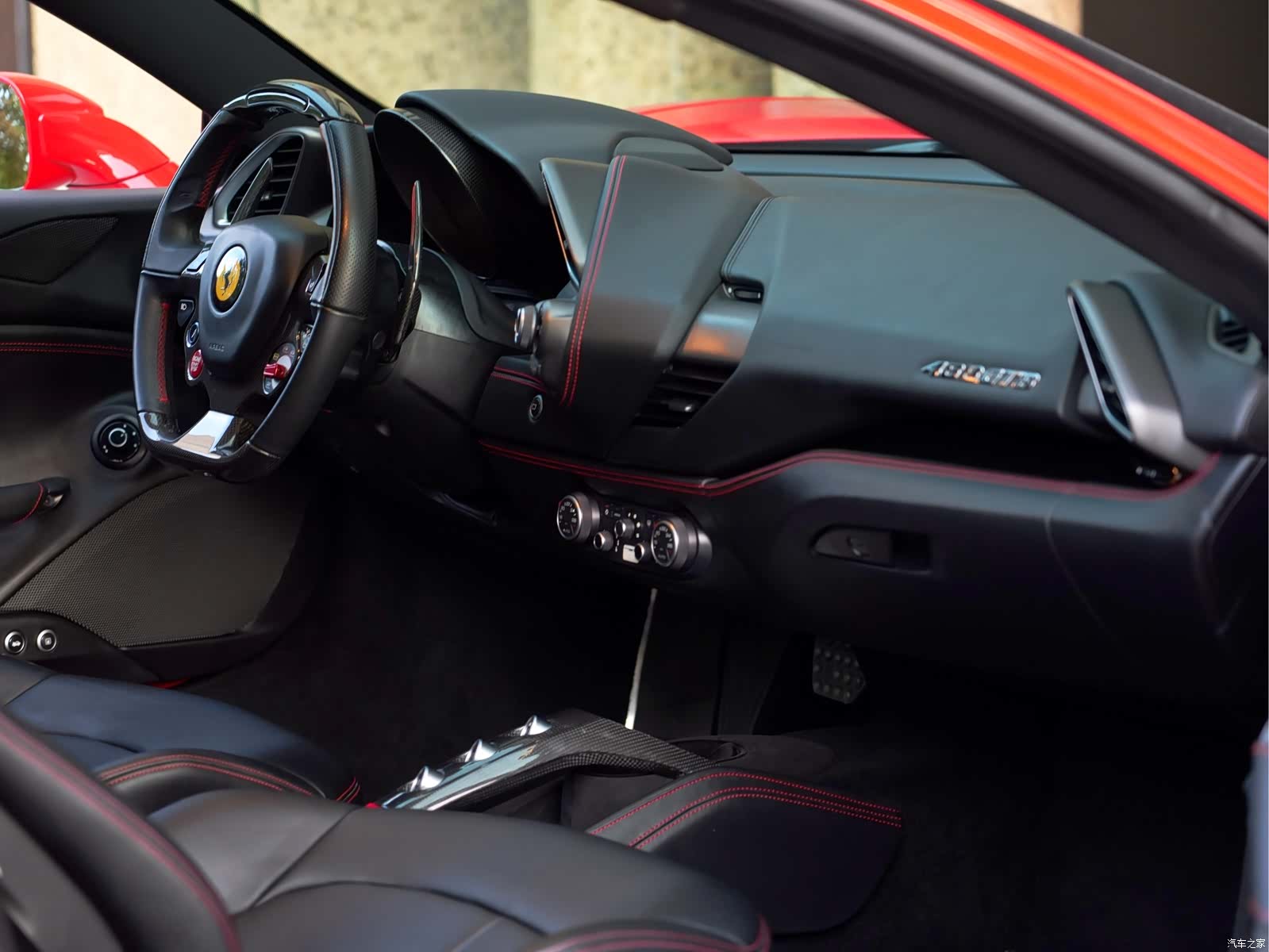 Ferrari 488, 2018 16