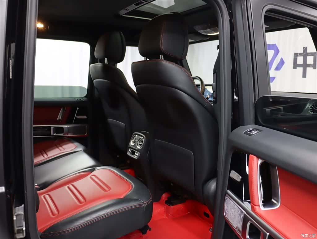 Mercedes-Benz G-Class, 2019 24