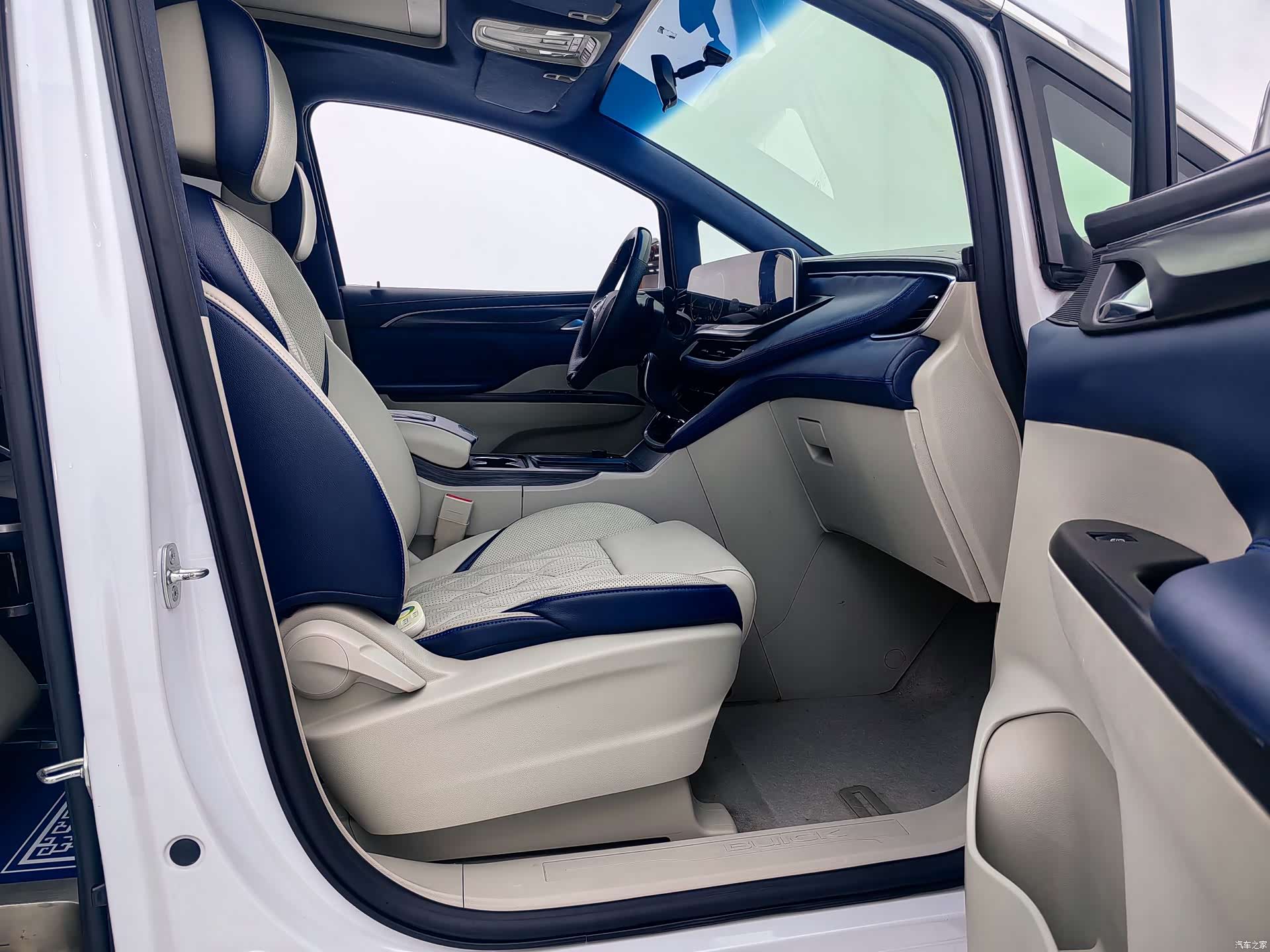 Buick GL8, 2020 13