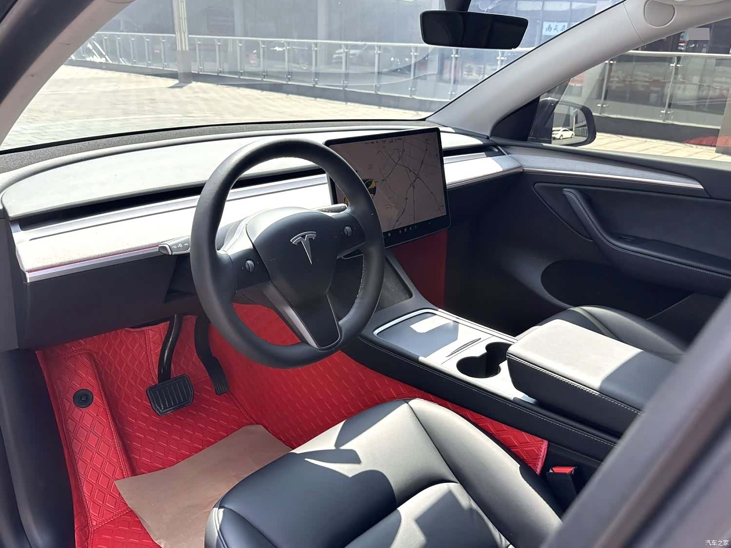 Tesla Model Y, 2023 2