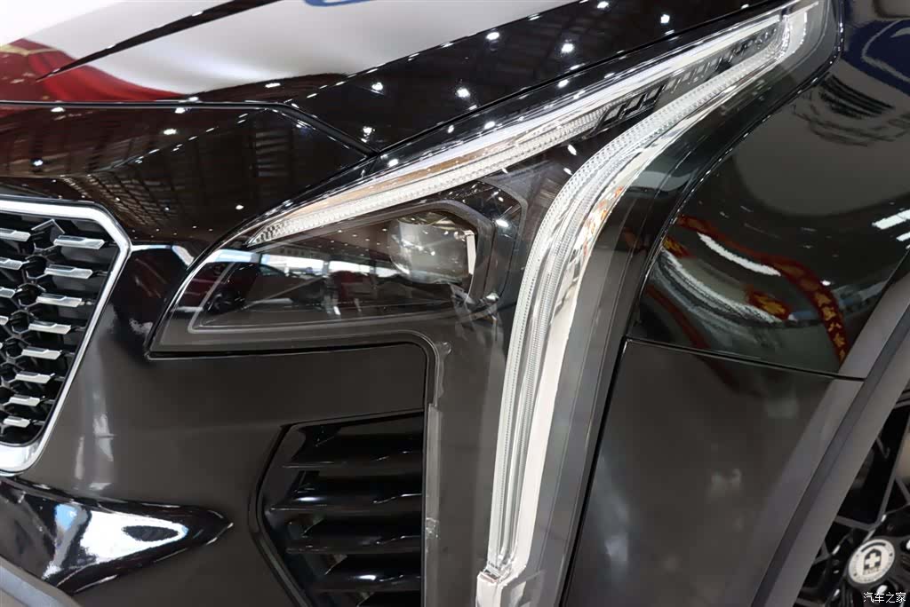 Cadillac XT4, 2022 7