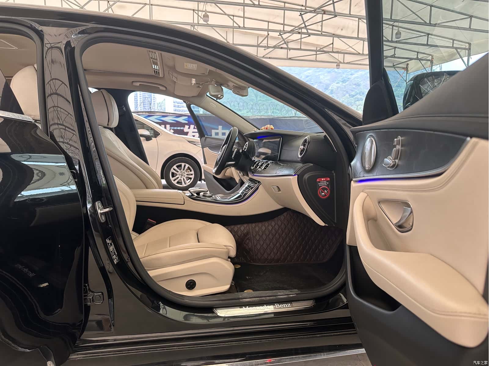 Mercedes-Benz E-Class, 2017 22
