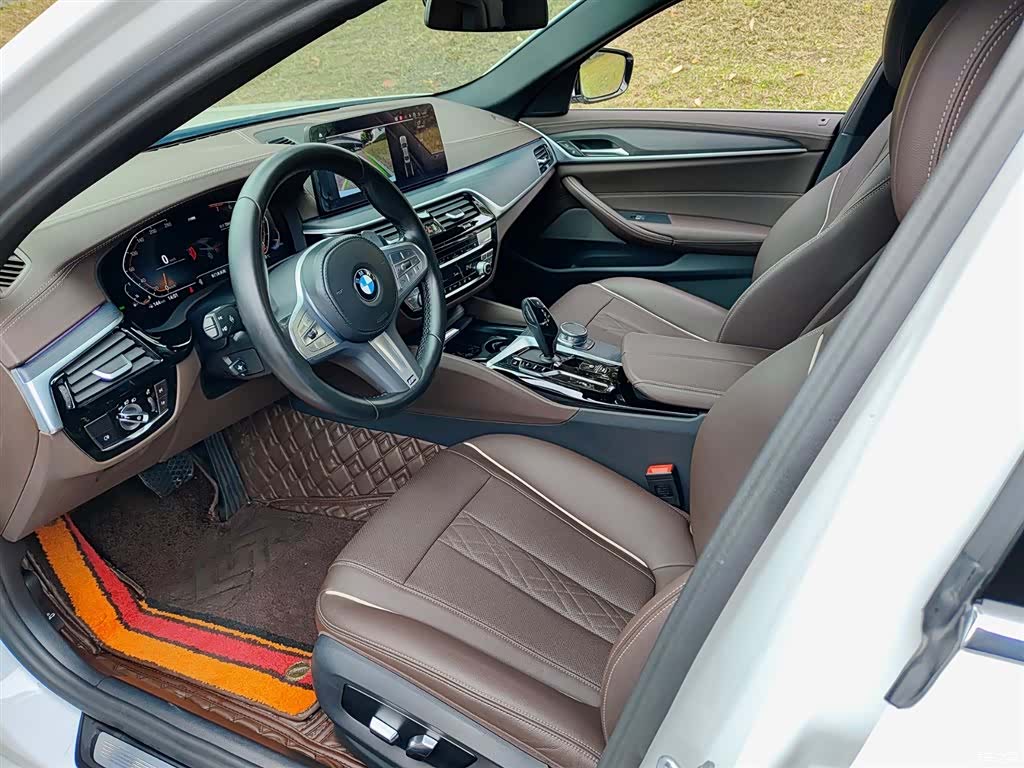 BMW 5 Series, 2024 7