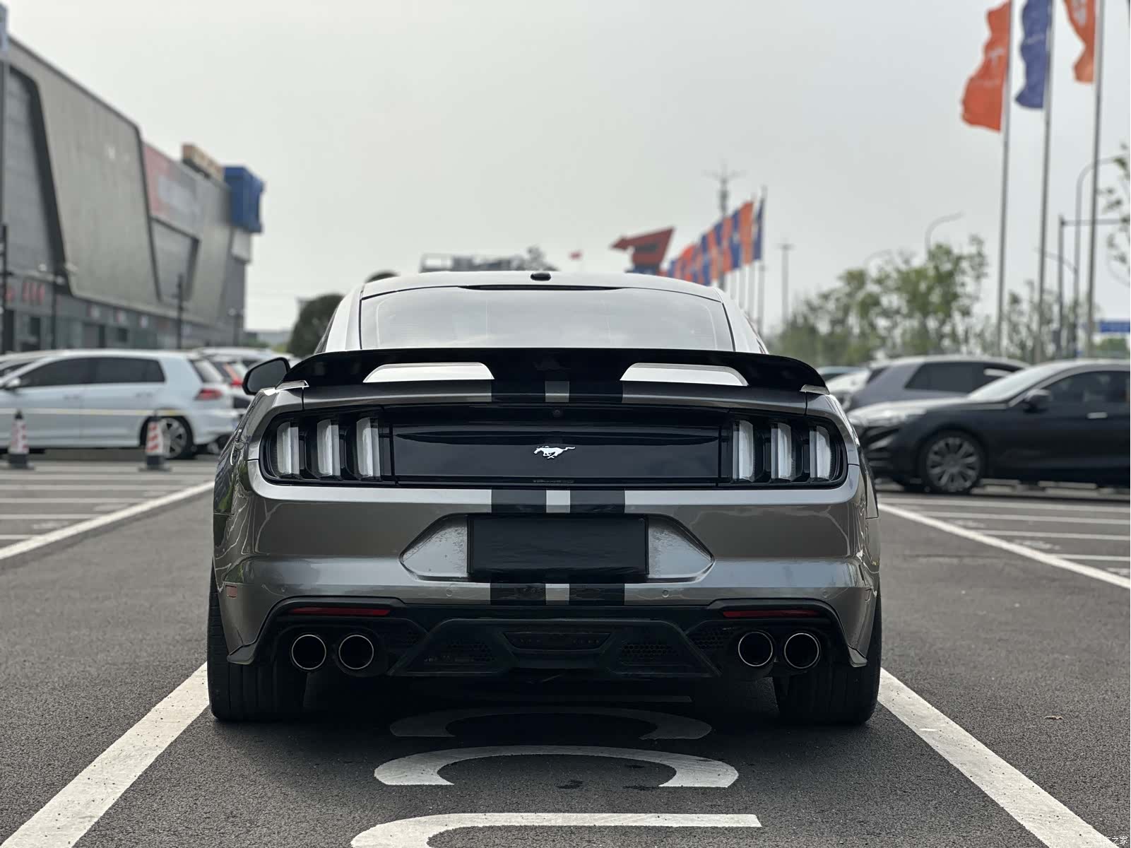 Ford Mustang, 2017 11