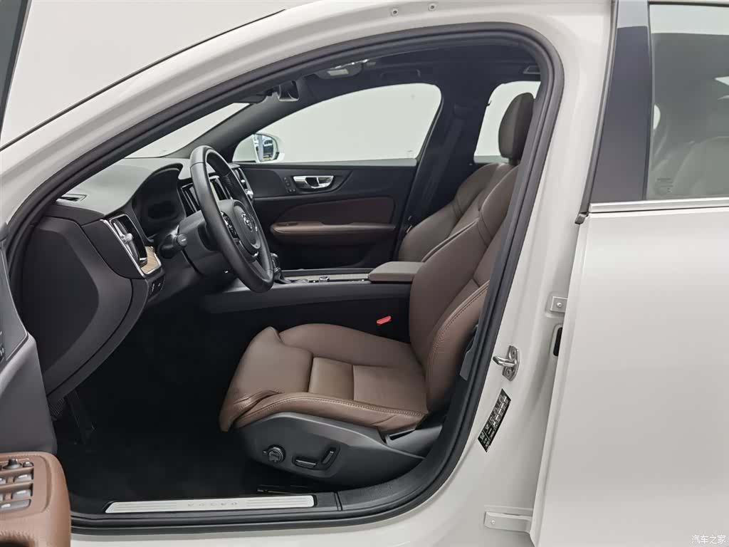 Volvo S60, 2020 10