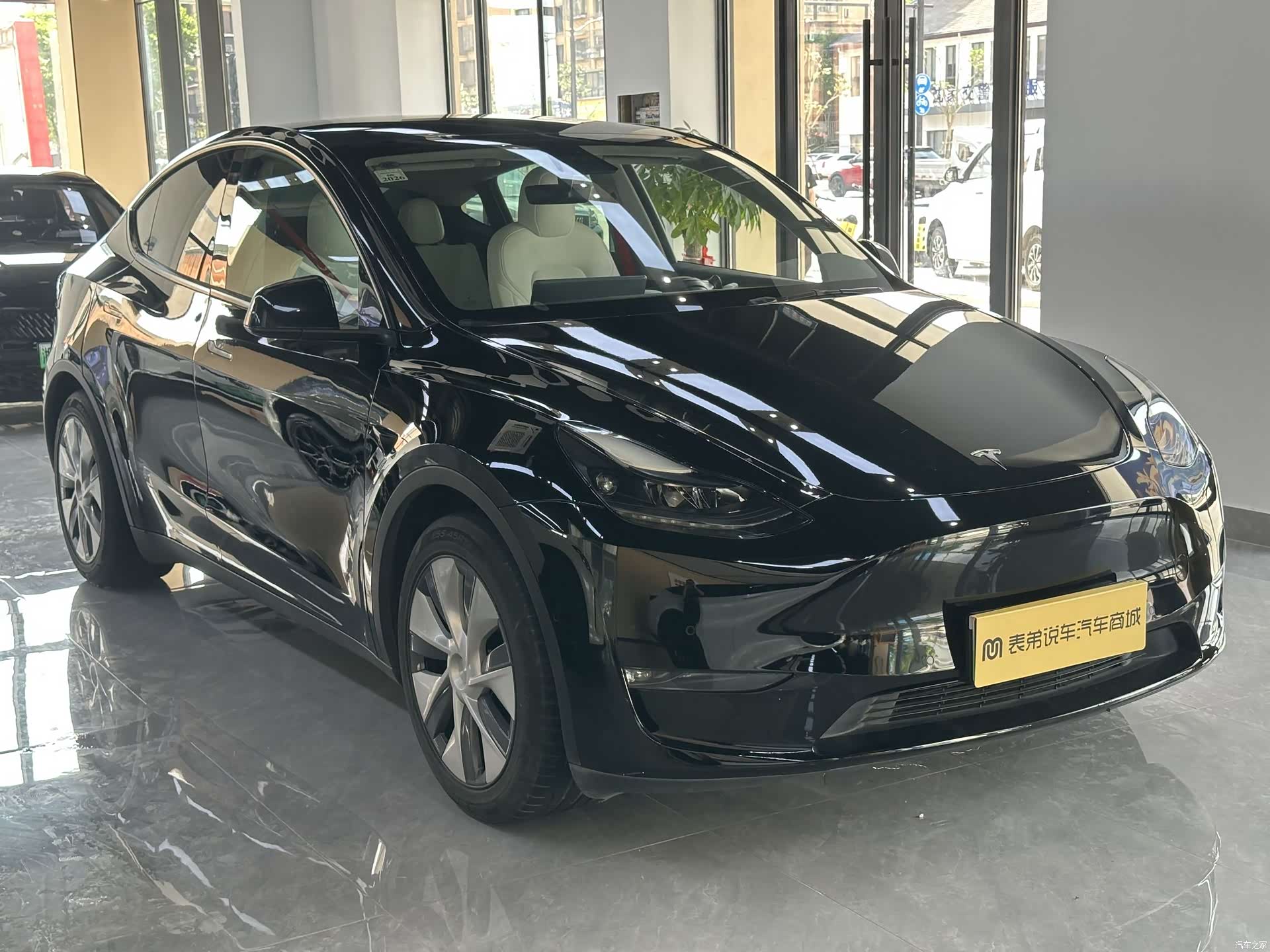 Tesla Model Y, 2022 6
