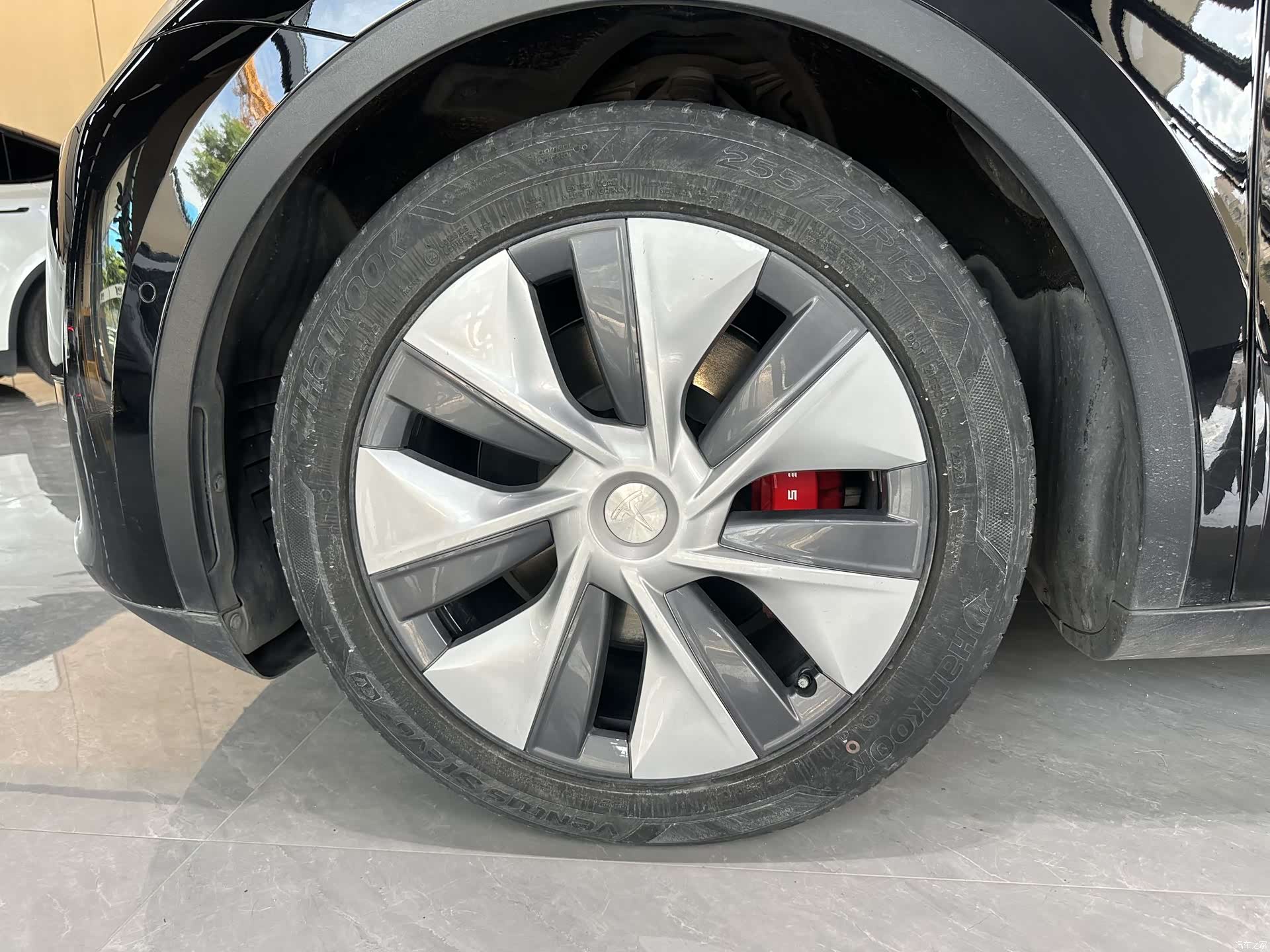 Tesla Model Y, 2022 14