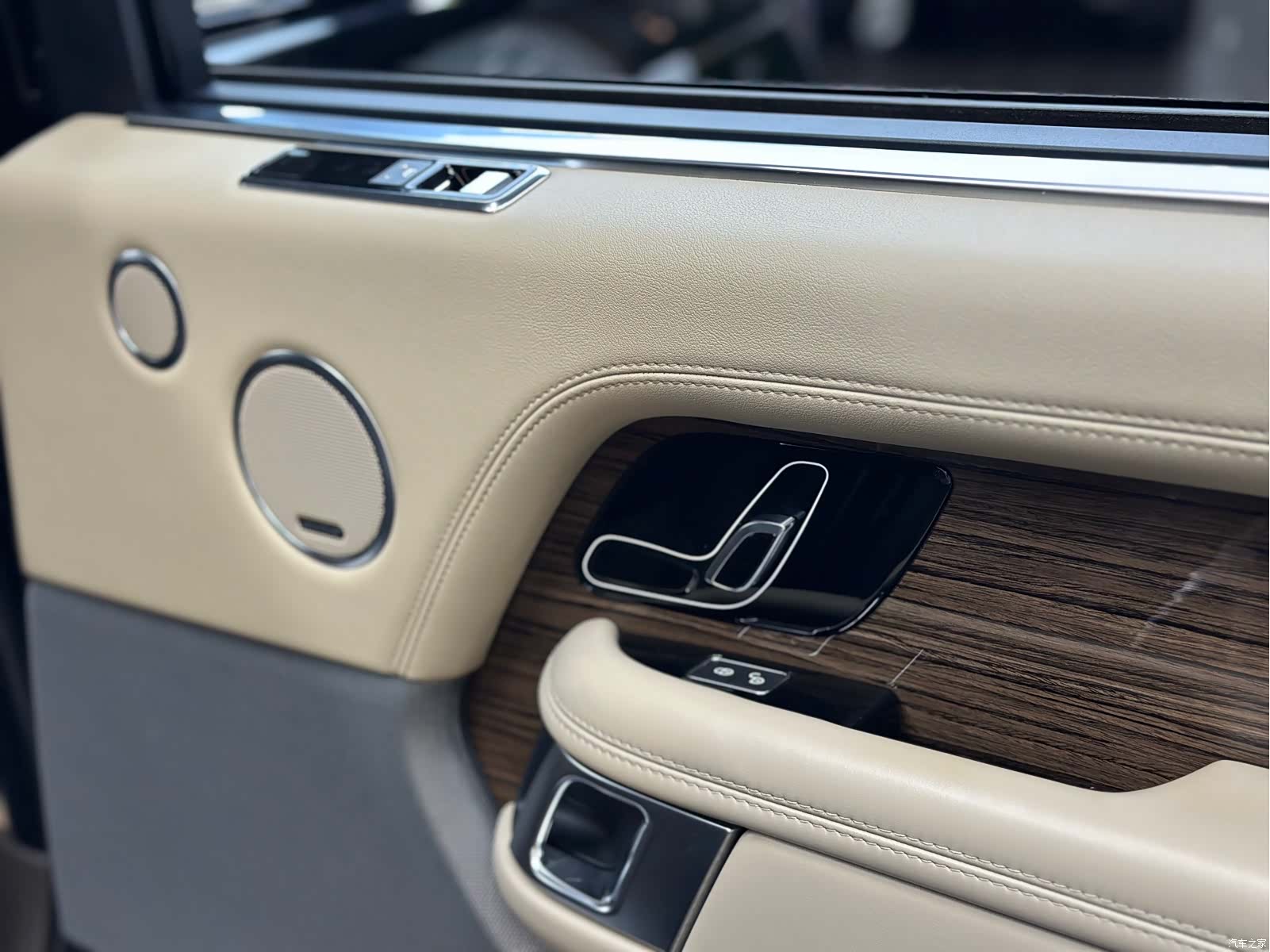 Land Rover Range Rover, 2018 11