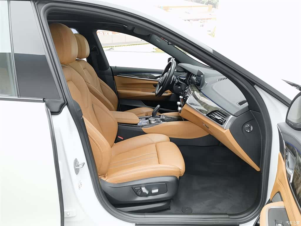 BMW 6 Series GT, 2018 23