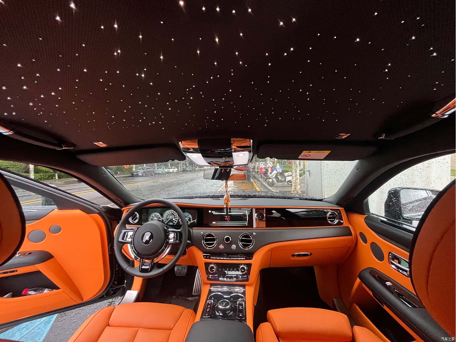 Rolls-Royce Ghost, 2024 14