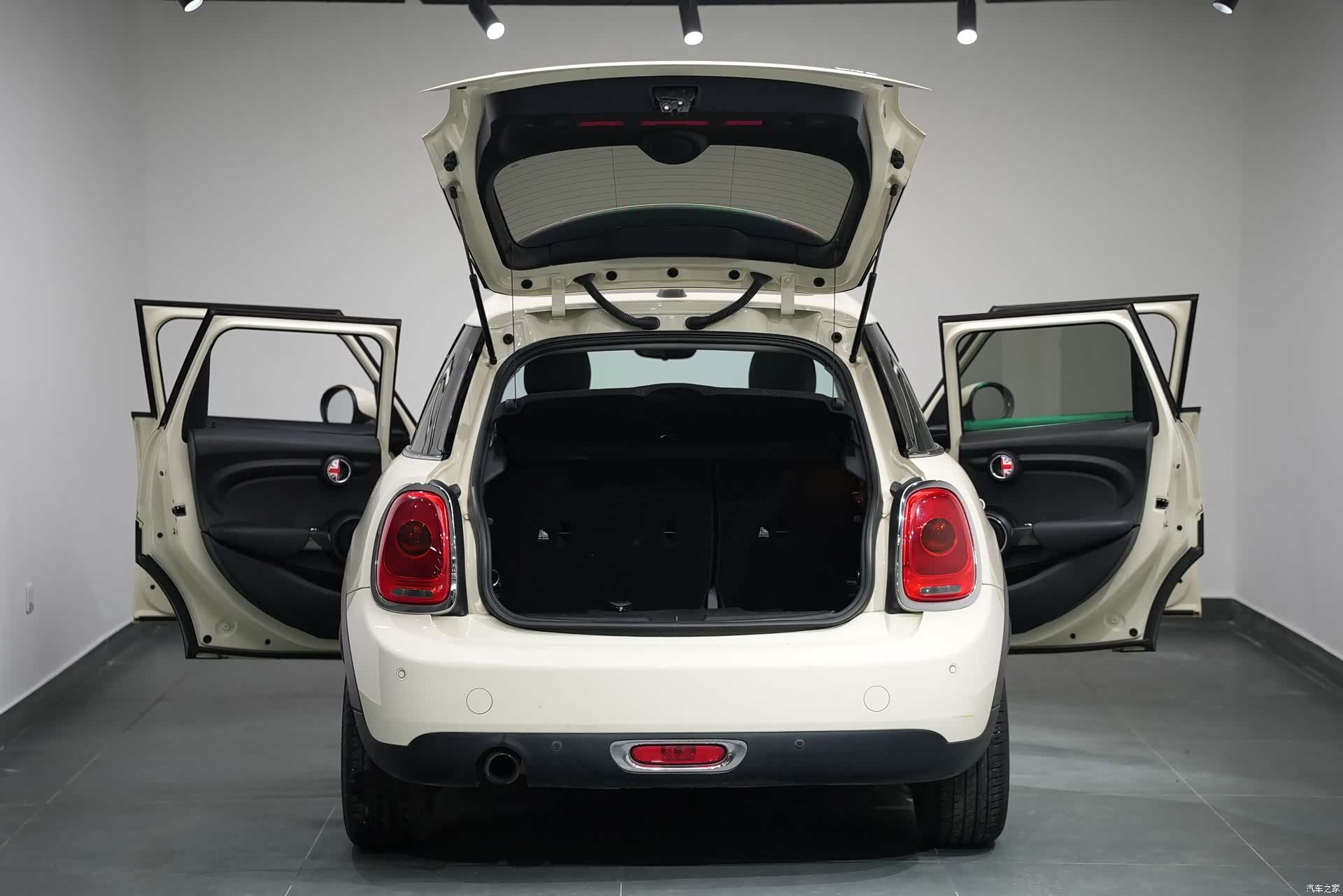 Mini ONE, 2017 4