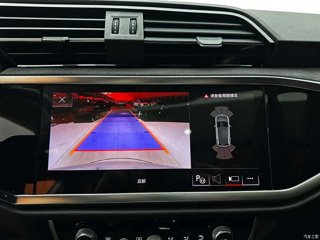 Audi Q3, 2022 14