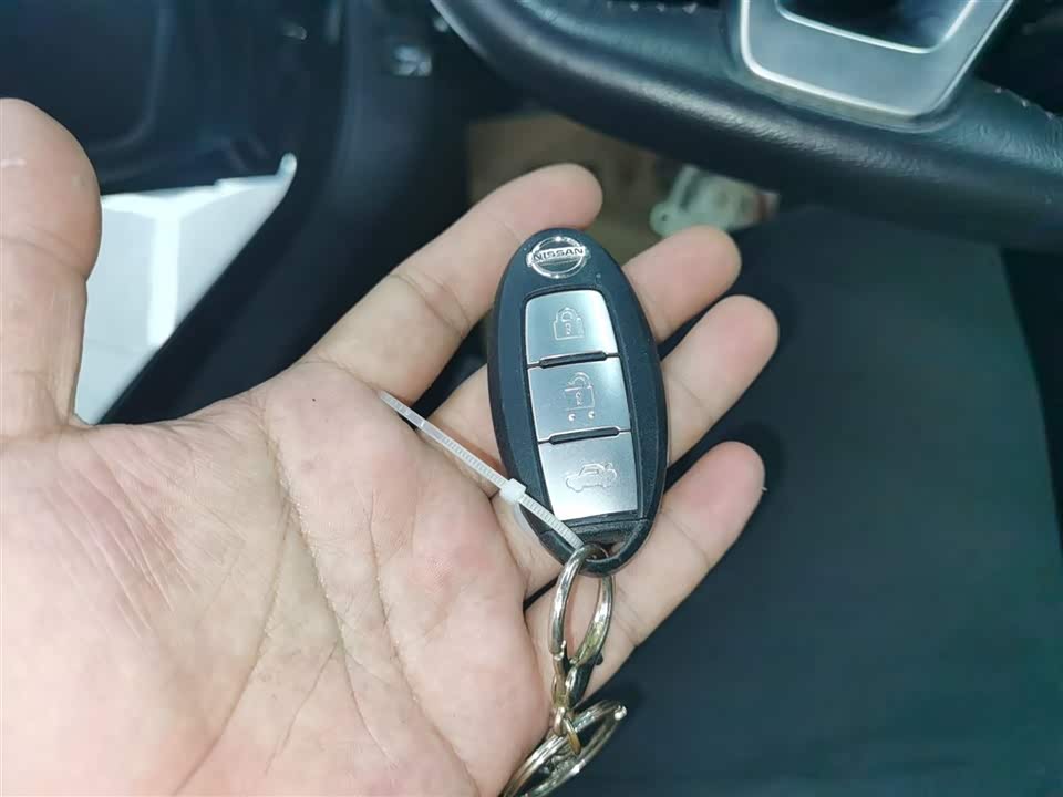 Nissan Teana