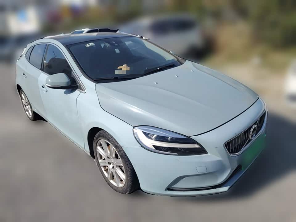Volvo V40