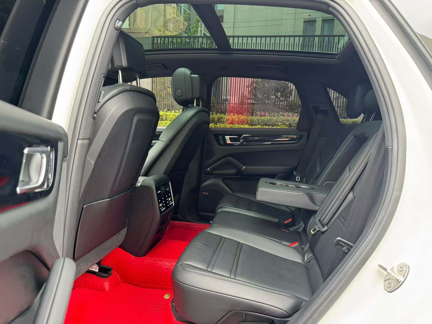 Porsche Cayenne, 2023 10