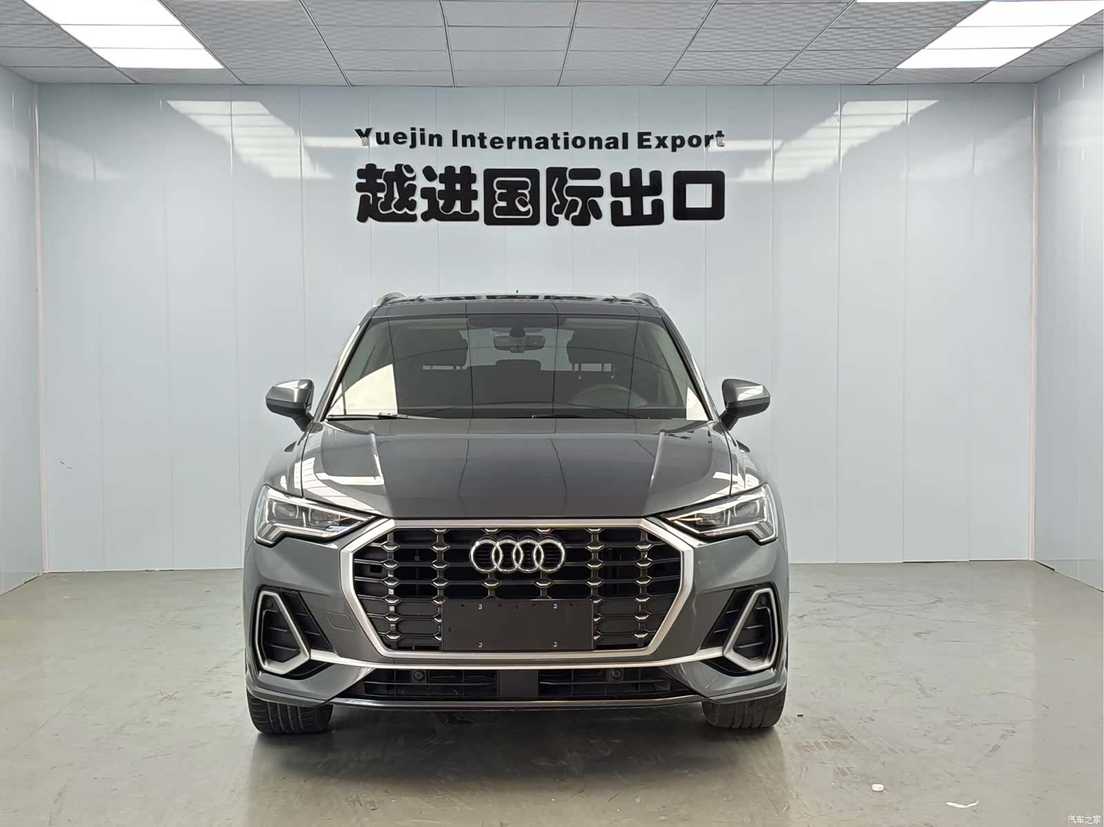 Audi Q3, 2022 2