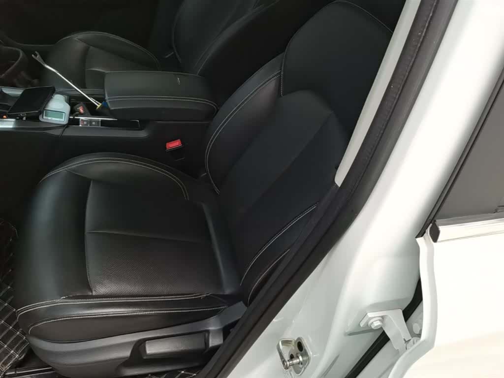 Roewe RX5, 2020 15