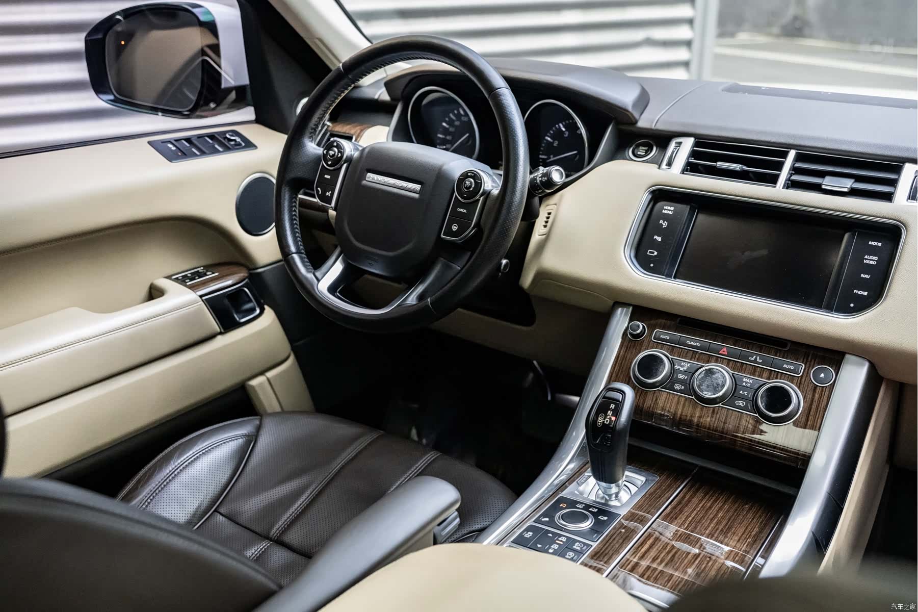 Land Rover Range Rover, 2015 14