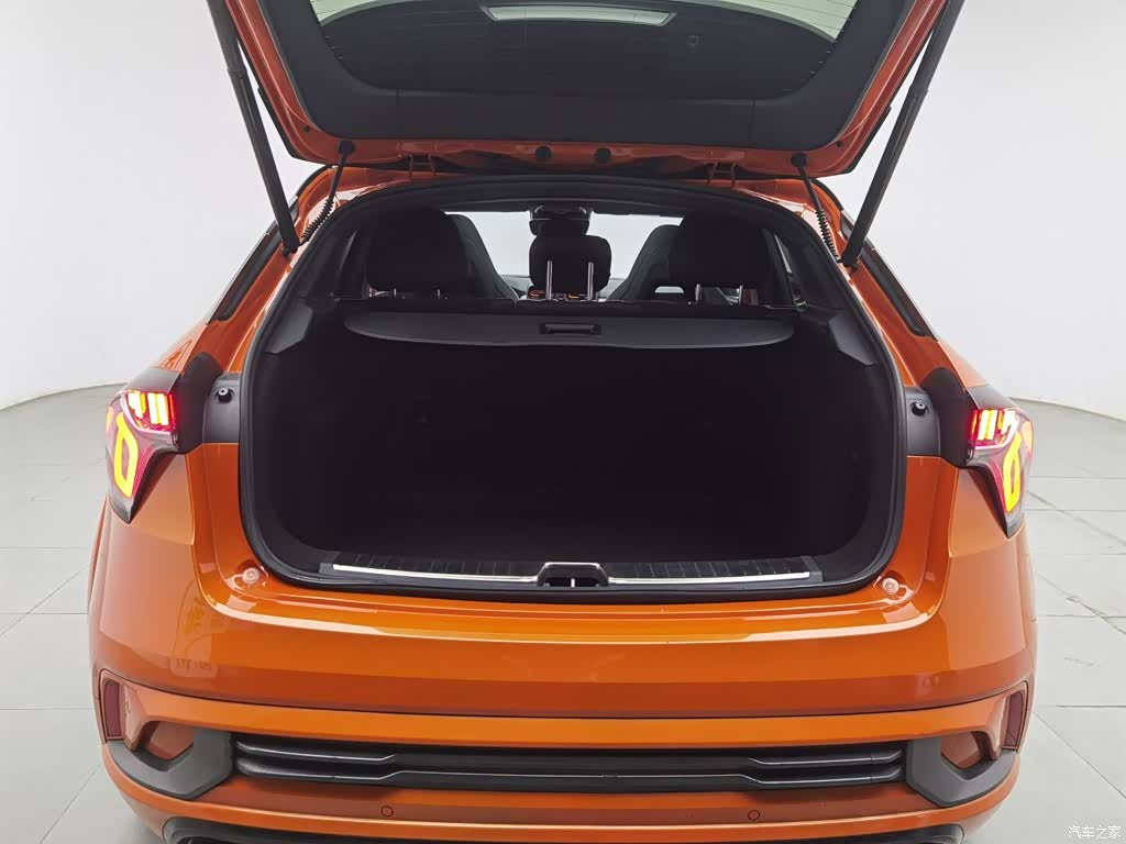 Lynk & Co 02, 2022 16