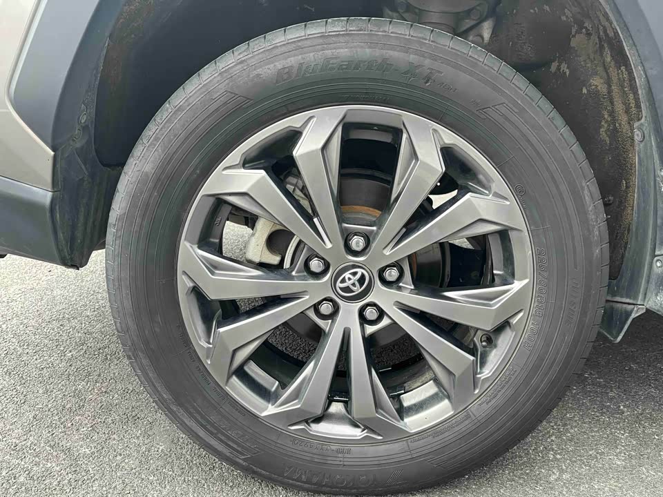 Toyota RAV4 Rongfang