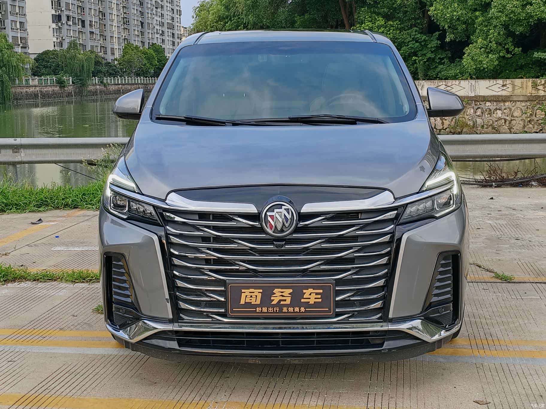 Buick GL8, 2022 2
