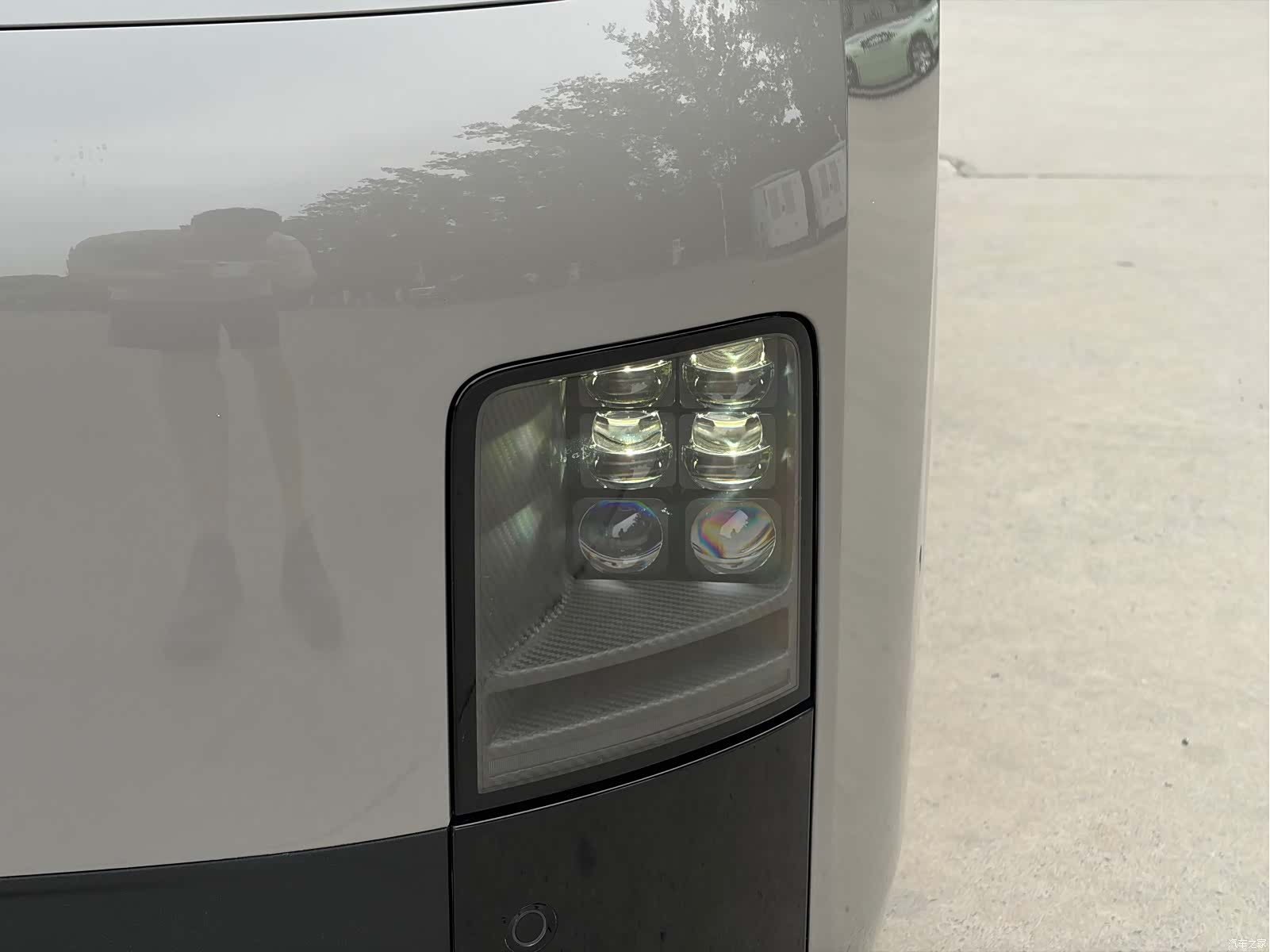 Li Auto MEGA, 2024 9