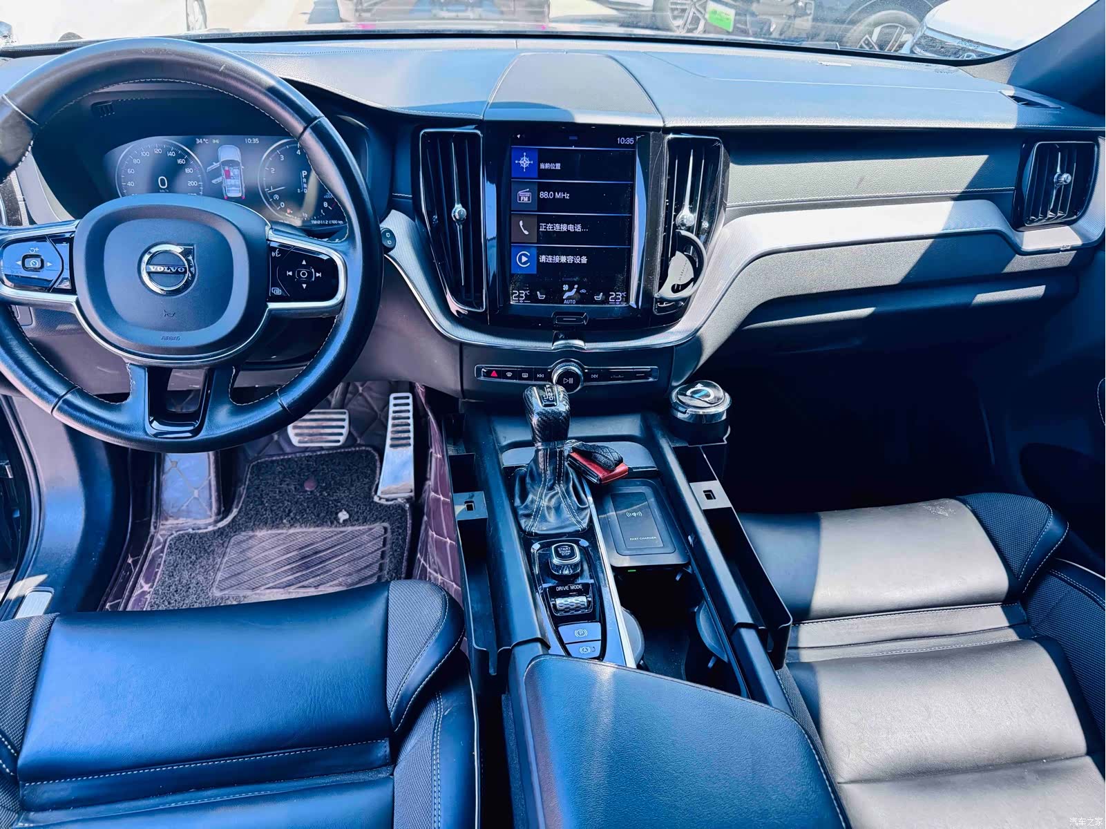 Volvo XC60, 2020 все фото
