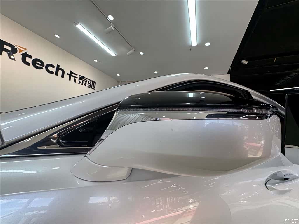 Lexus ES, 2020 12