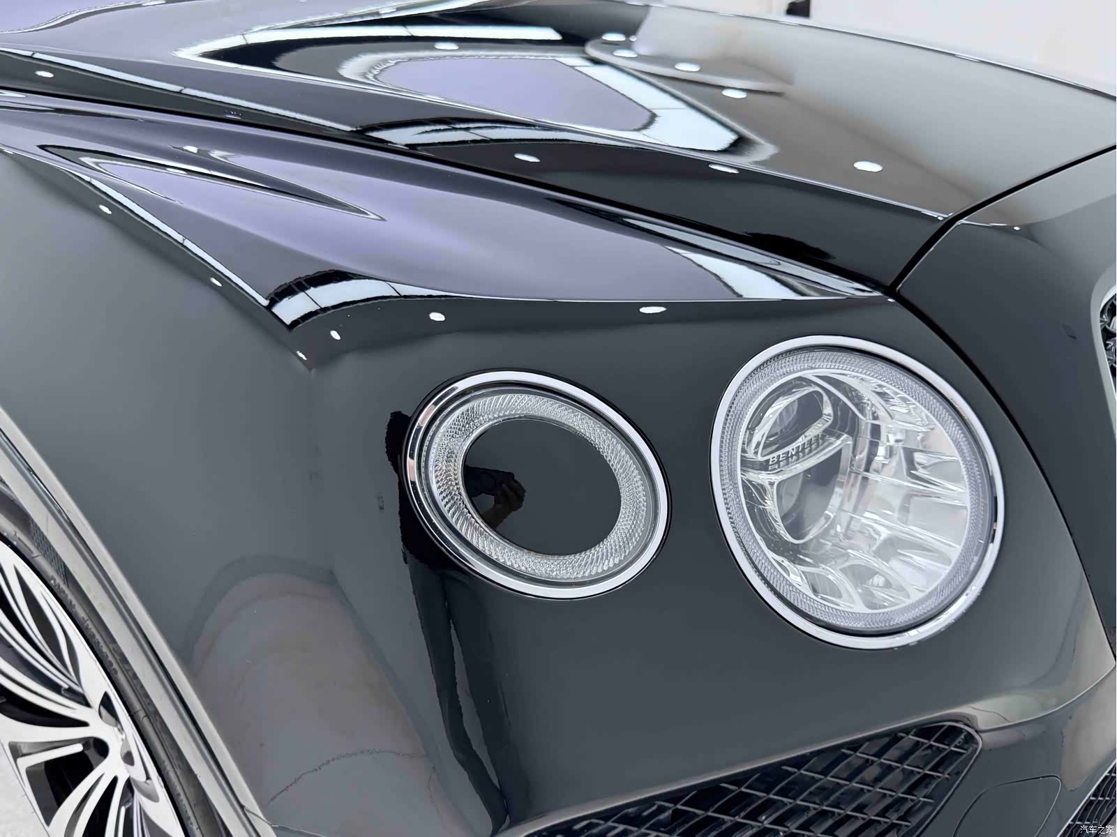 Bentley Bentayga, 2018 42