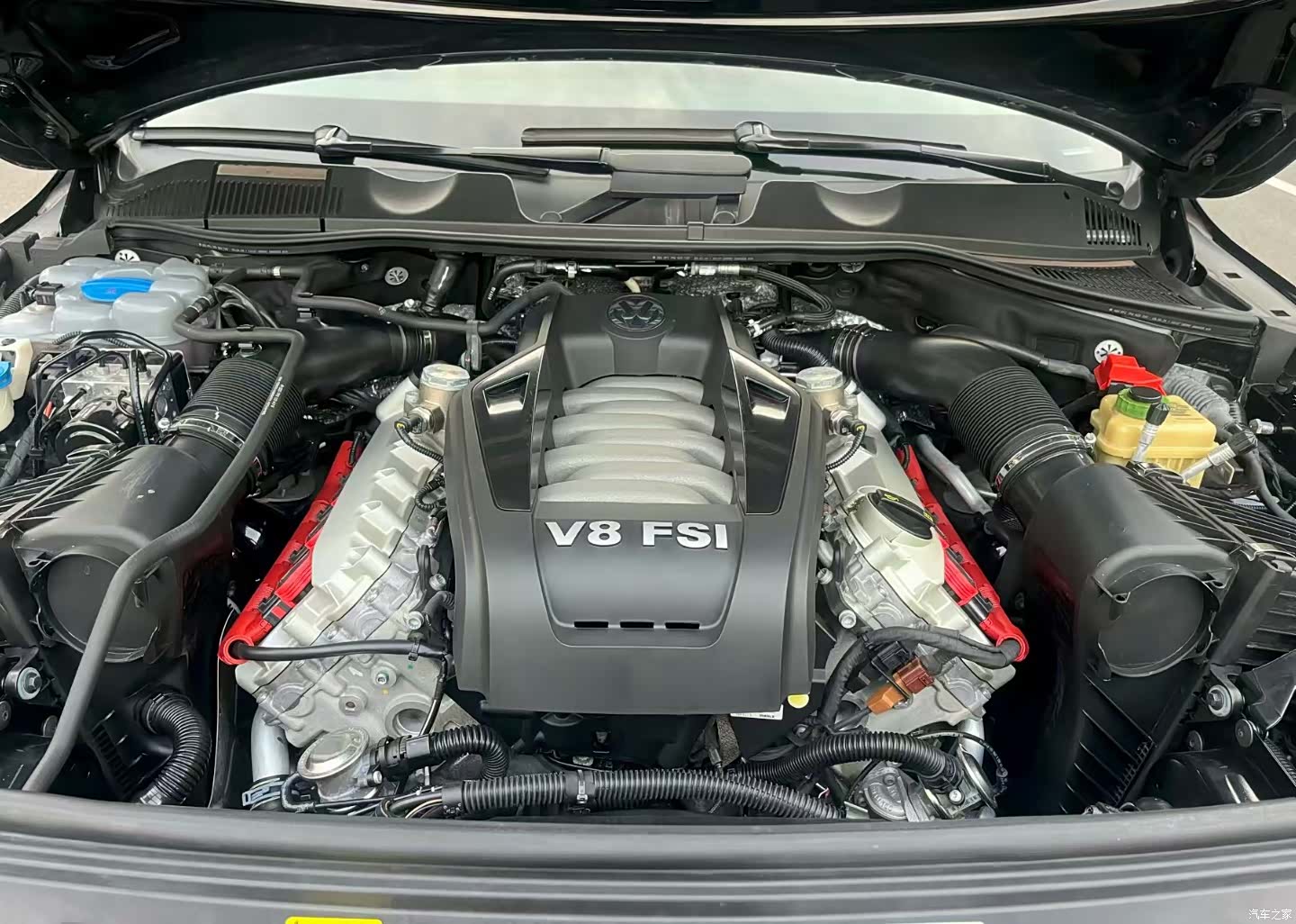 Volkswagen Touareg, 2015 9