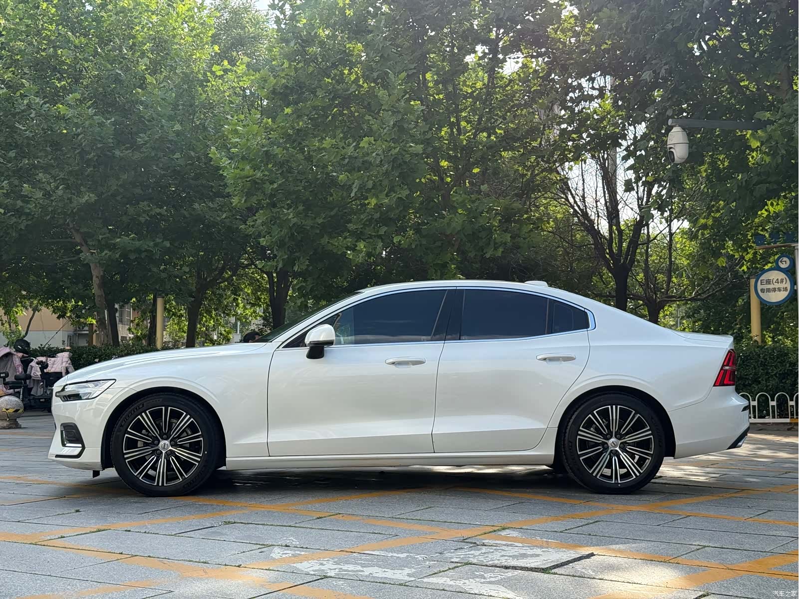 Volvo S60, 2021 4