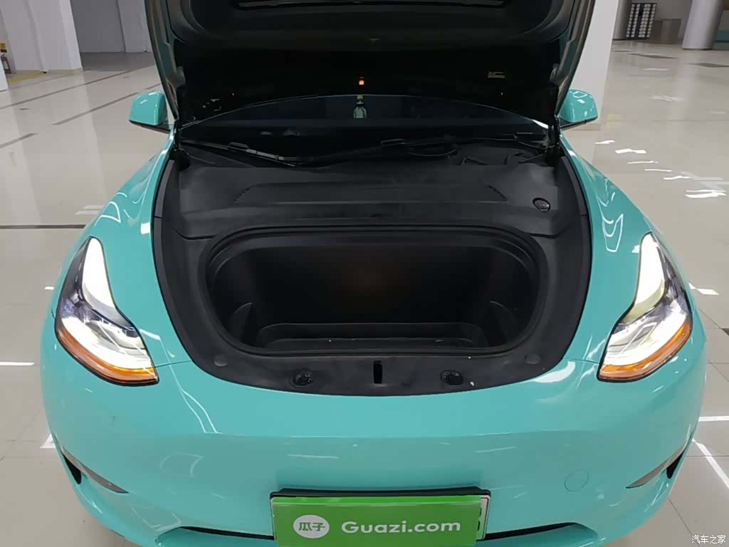 Tesla Model Y, 2022 20