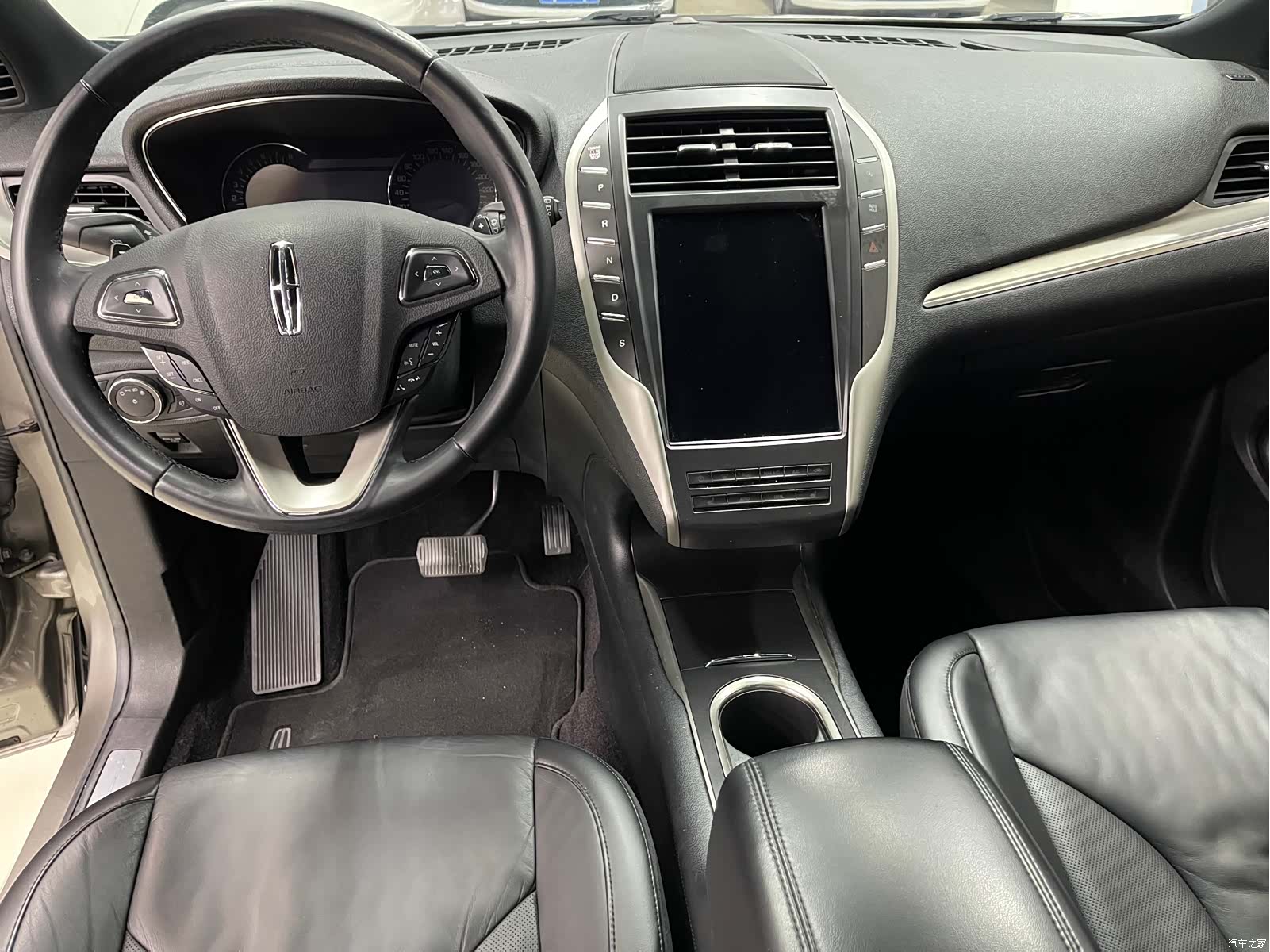 Lincoln MKC, 2017 6