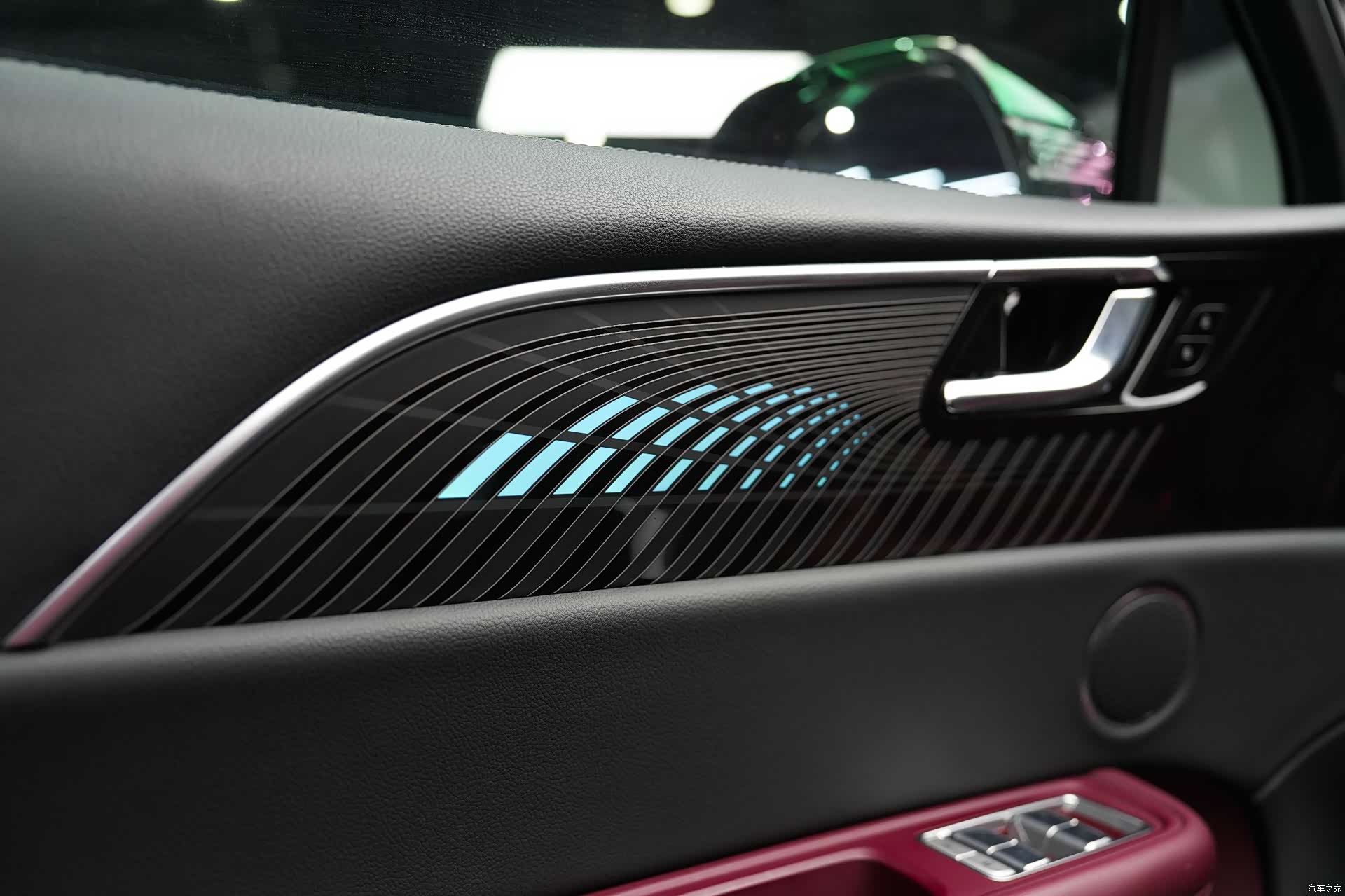 Hongqi E-HS9, 2022 7