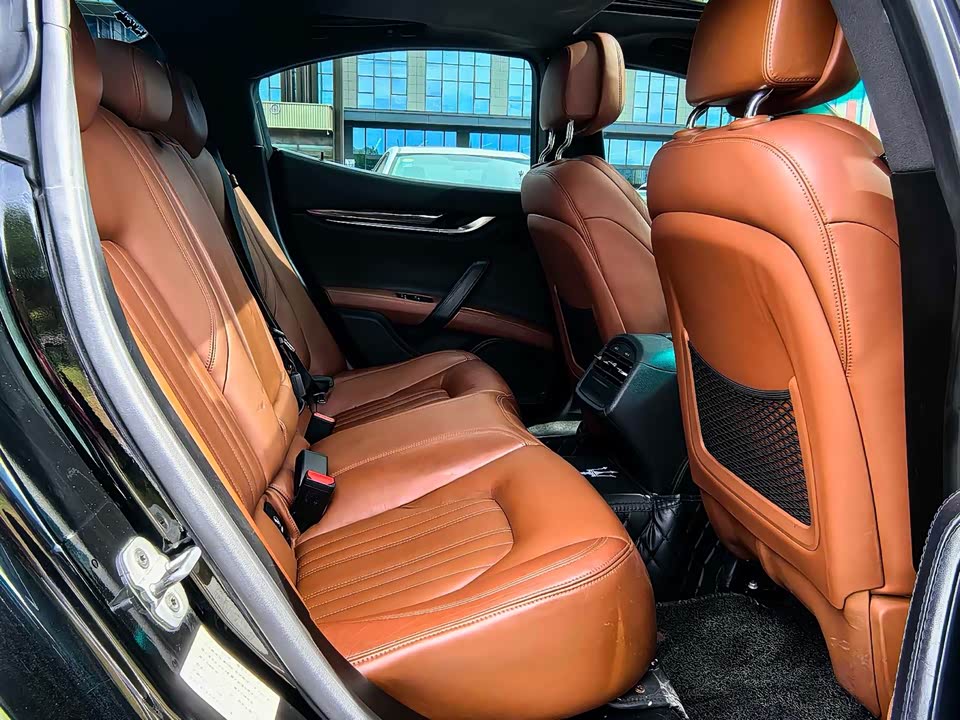 Maserati Ghibli Maserati Ghibli