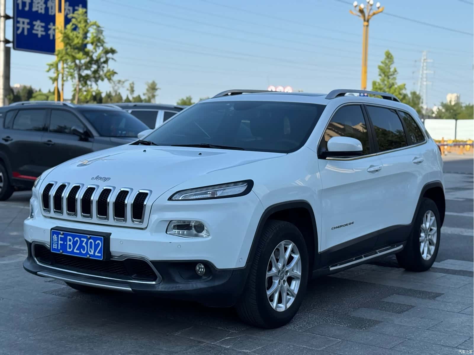 Jeep Cherokee, 2016 1