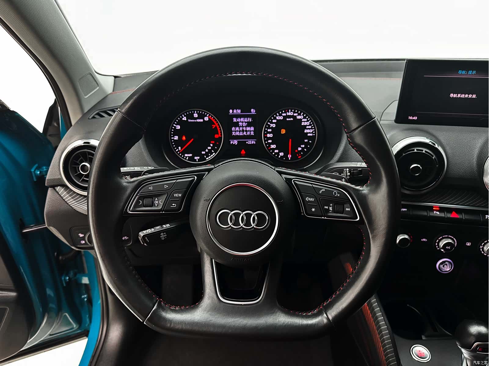 Audi Q2L, 2022 18