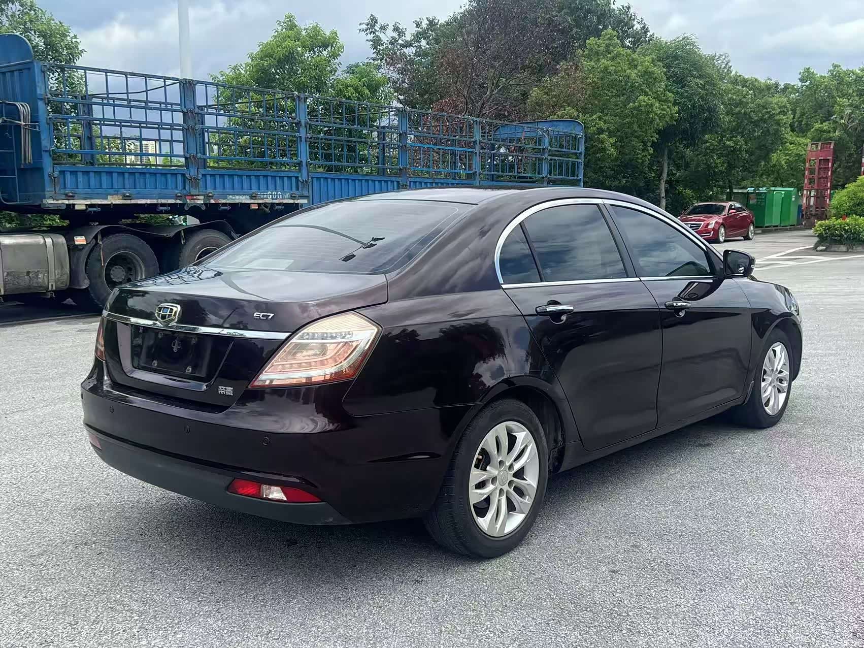 Geely Emgrand, 2015 6